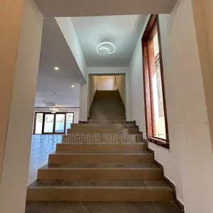 5bdrm Mansion in Kigamboni for sale