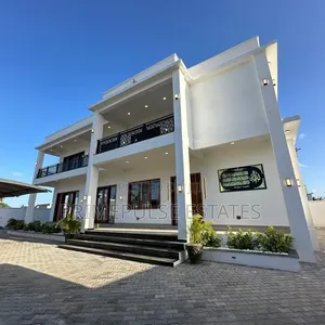 5bdrm Mansion in Kigamboni for sale