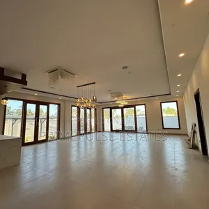 5bdrm Mansion in Kigamboni for sale