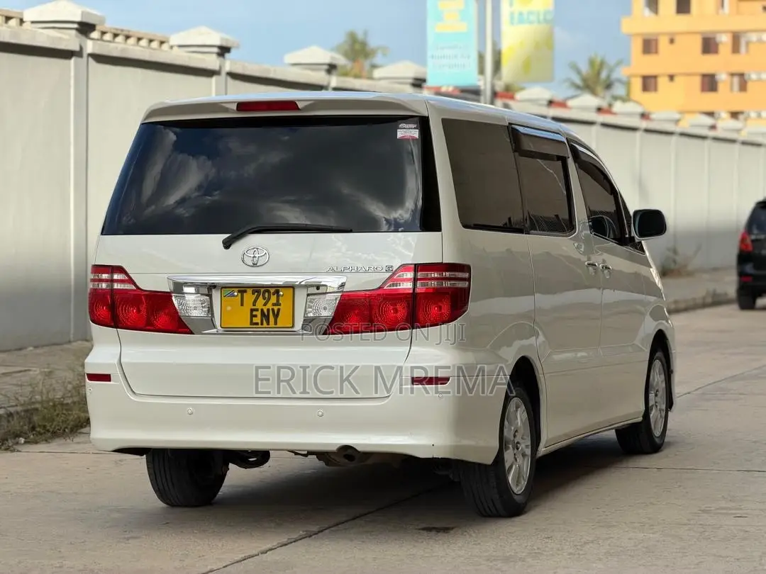 Toyota Alphard 2006 White