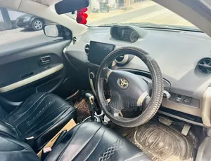 Toyota IST 2005 Silver