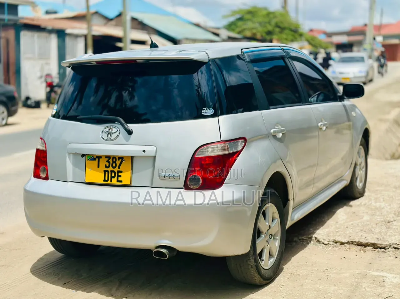 Toyota IST 2005 Silver