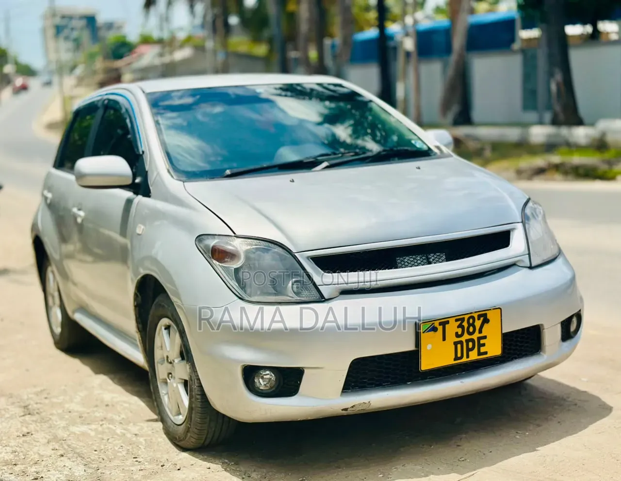 Toyota IST 2005 Silver