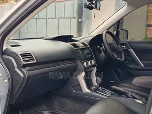 Subaru Forester 2015 Silver