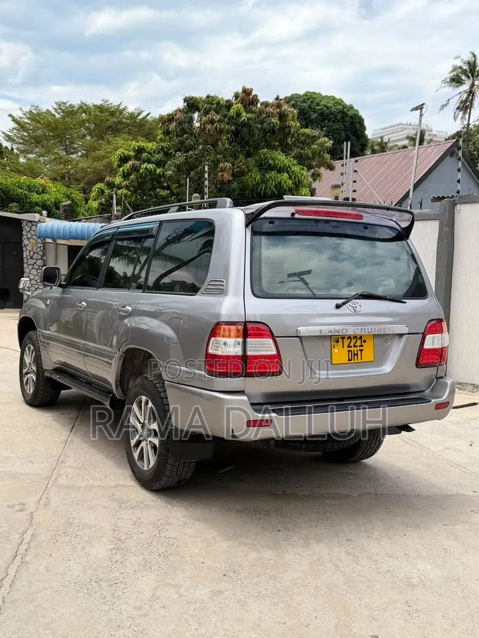Toyota Land Cruiser 2000 Silver