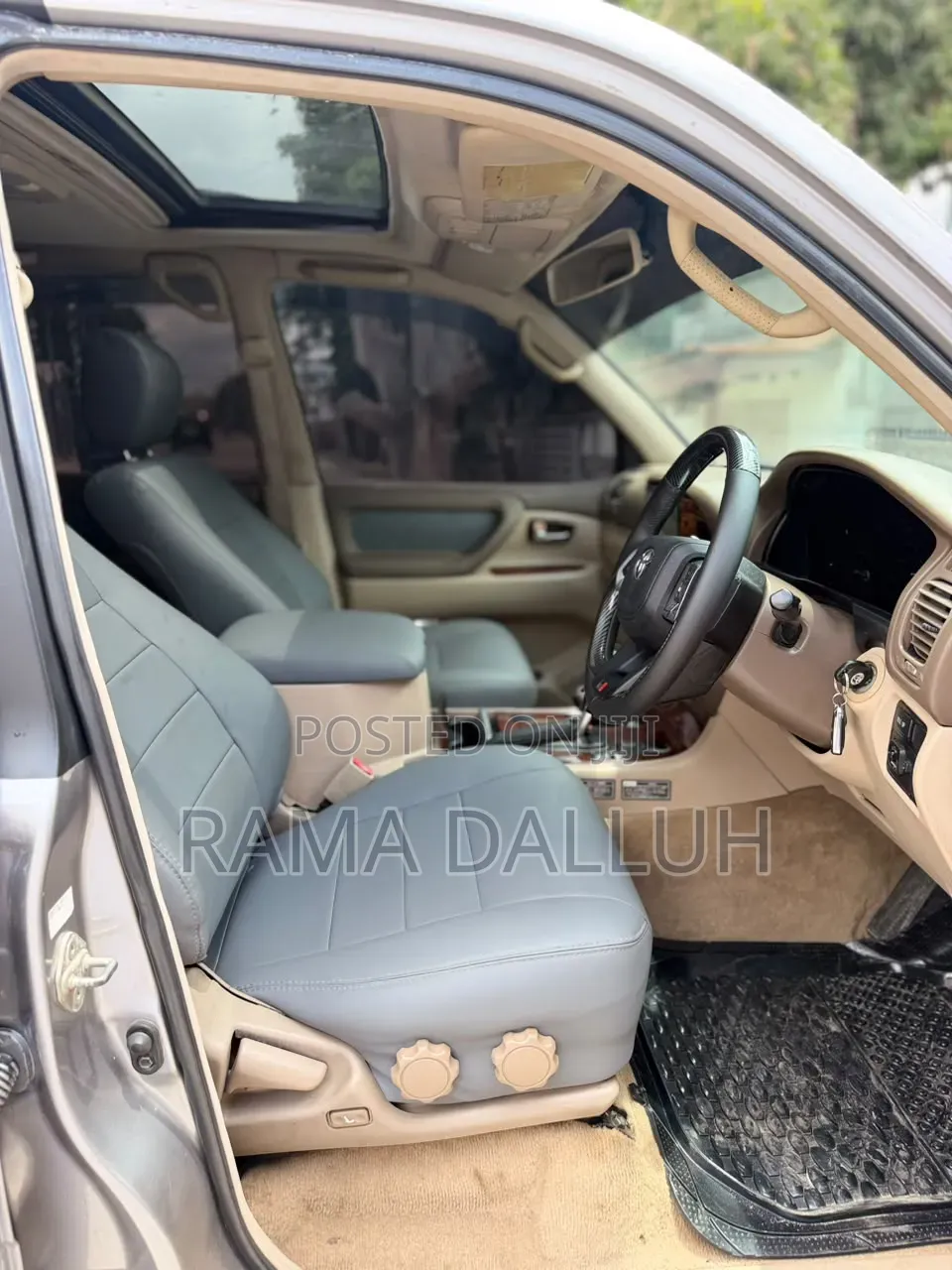 Toyota Land Cruiser 2000 Silver