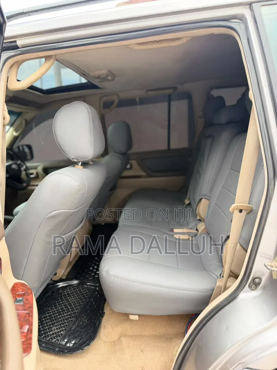Toyota Land Cruiser 2000 Silver
