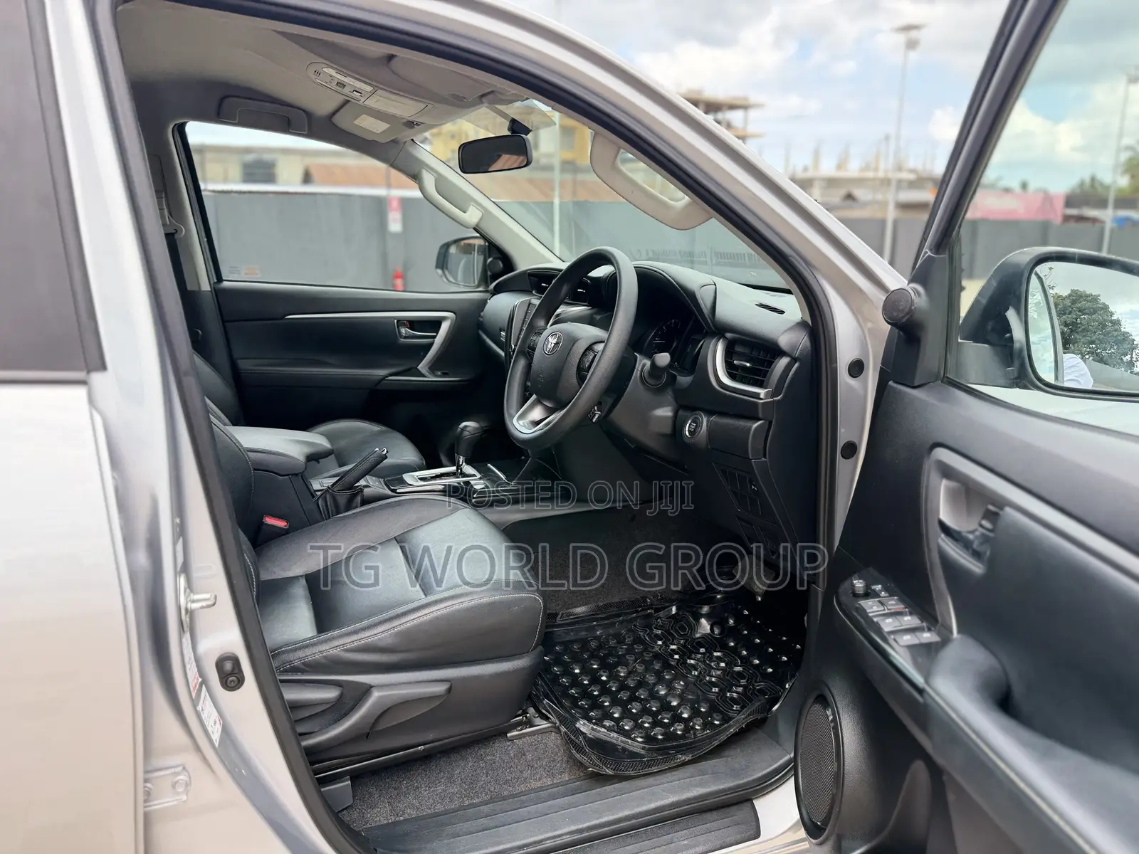 Toyota Fortuner 2.4 D AWD 2024 Silver