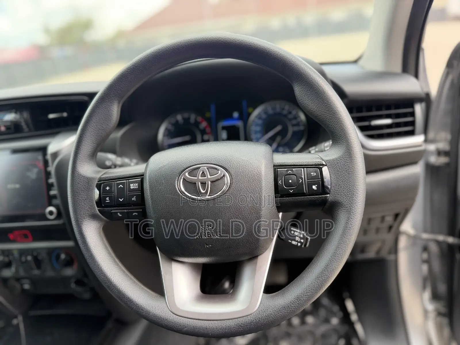 Toyota Fortuner 2.4 D AWD 2024 Silver