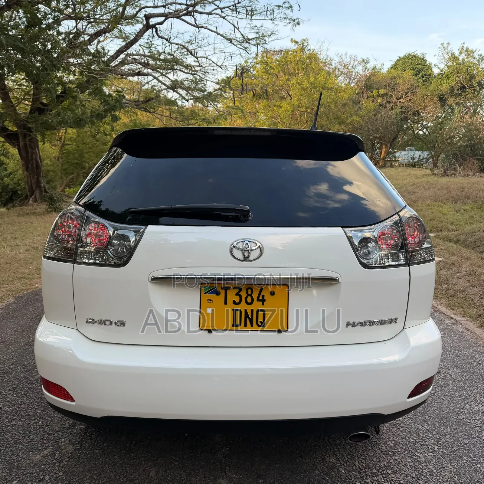 Toyota Harrier 2005 White
