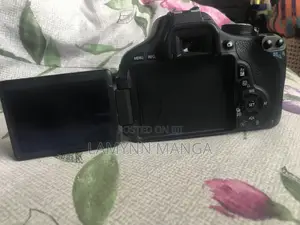 Canon EOS 600D (Rebel T3i) + 18-55mm IS II Lens - Very Clean Condition