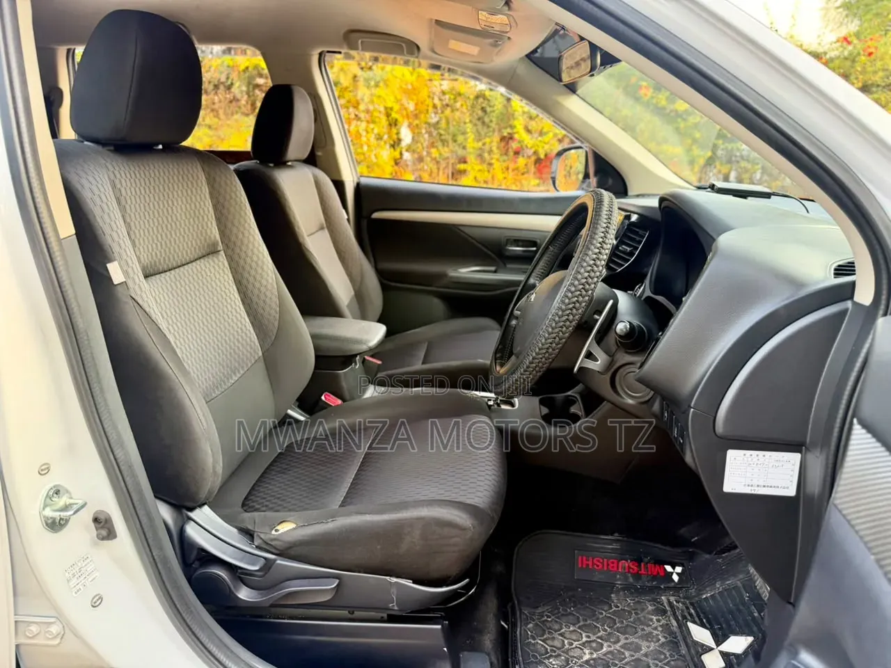 Mitsubishi Outlander 2013 White