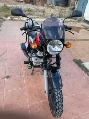 Bajaj Boxer X125 2025 Black