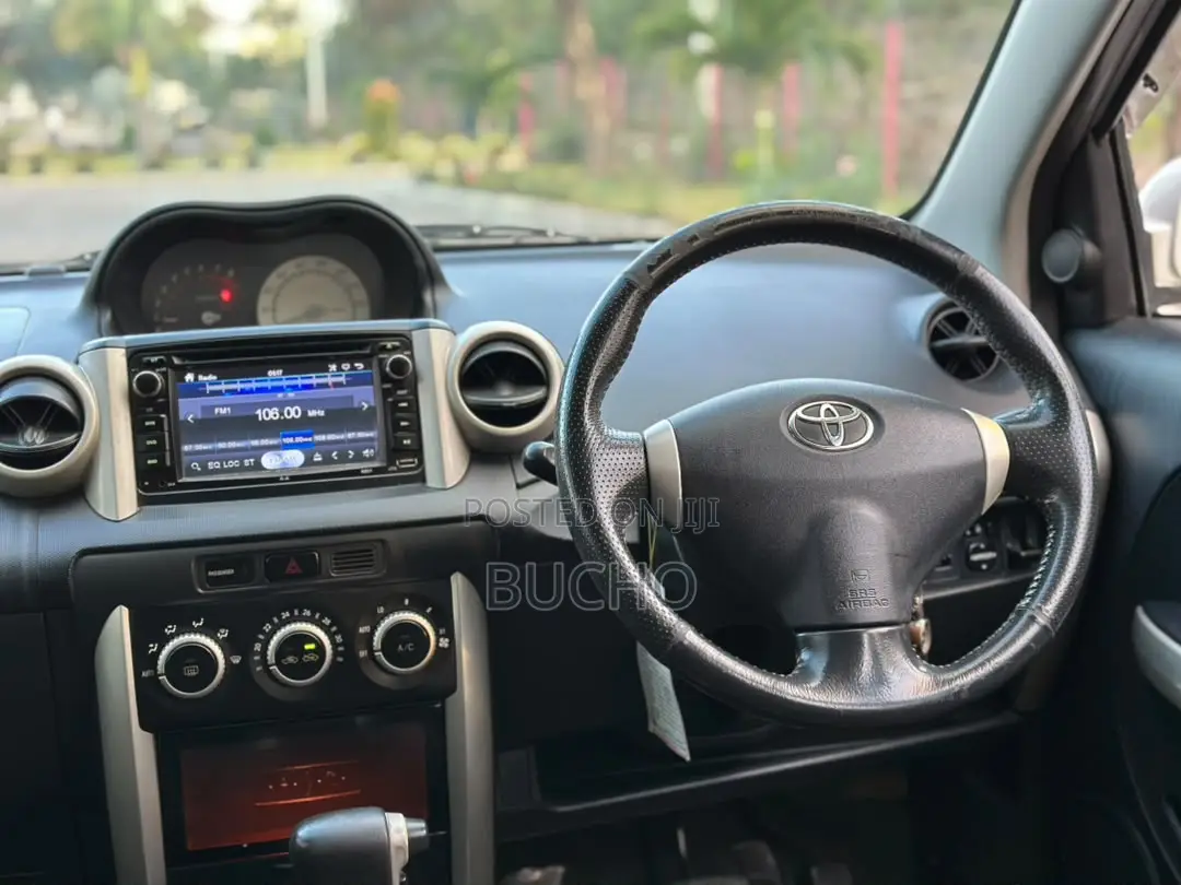 Toyota IST 2004 White
