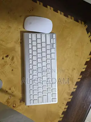 Desktop Computer Apple iMac 8GB Intel Core i5 HDD 1T