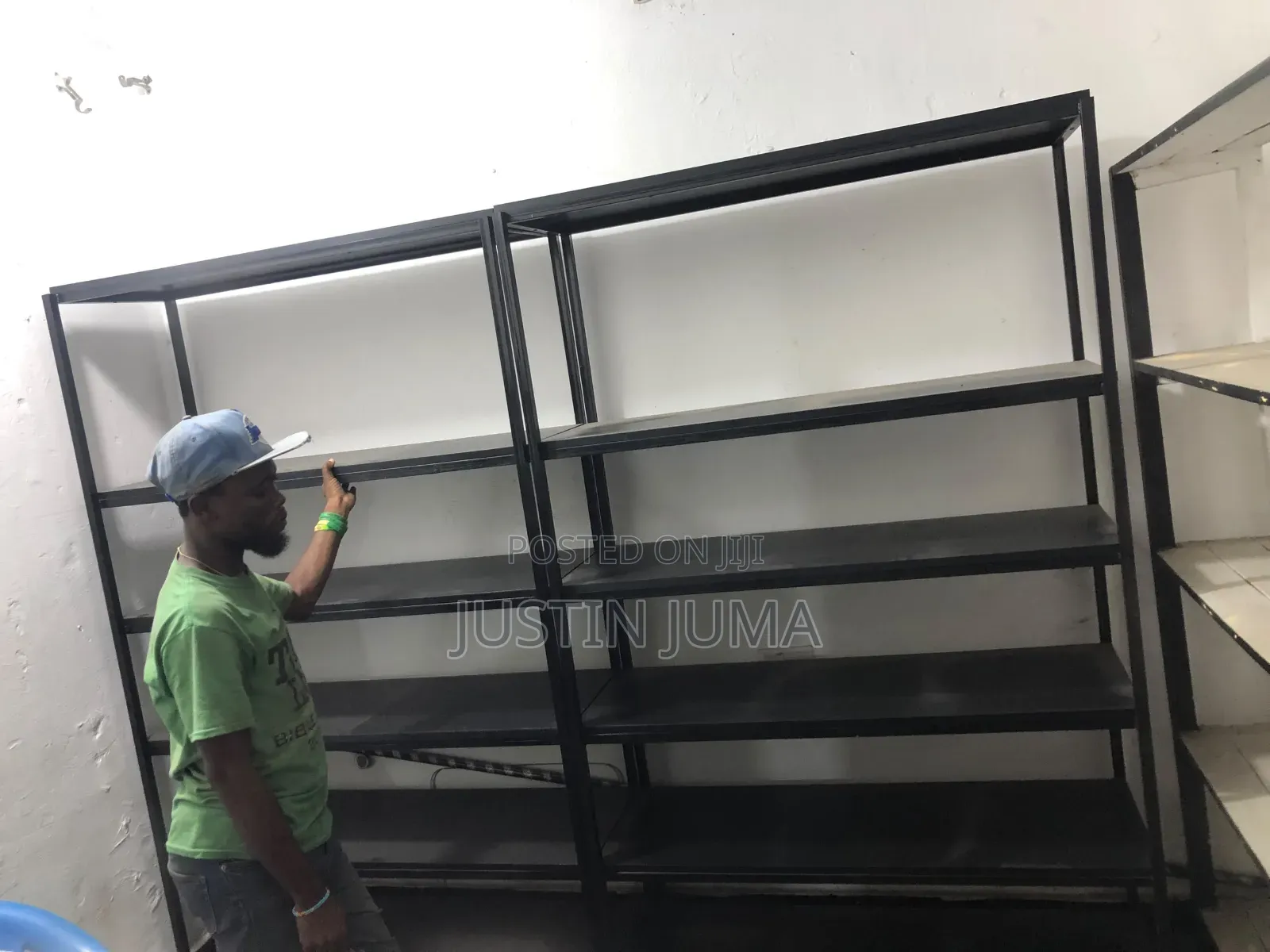 Shelf Za Dukani