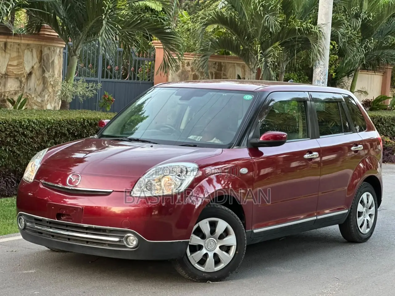 Mazda Verisa 2011 Burgundy