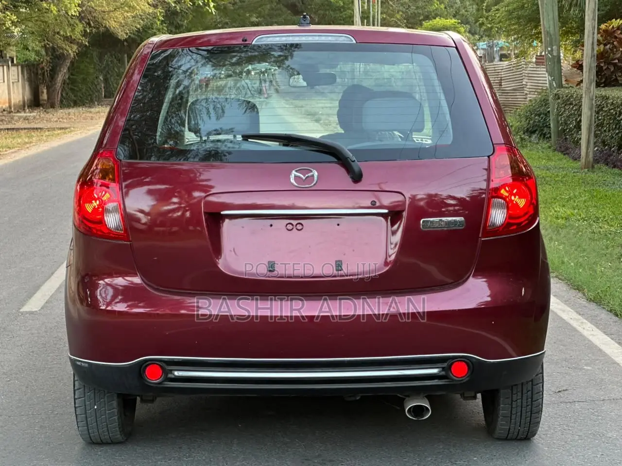 Mazda Verisa 2011 Burgundy