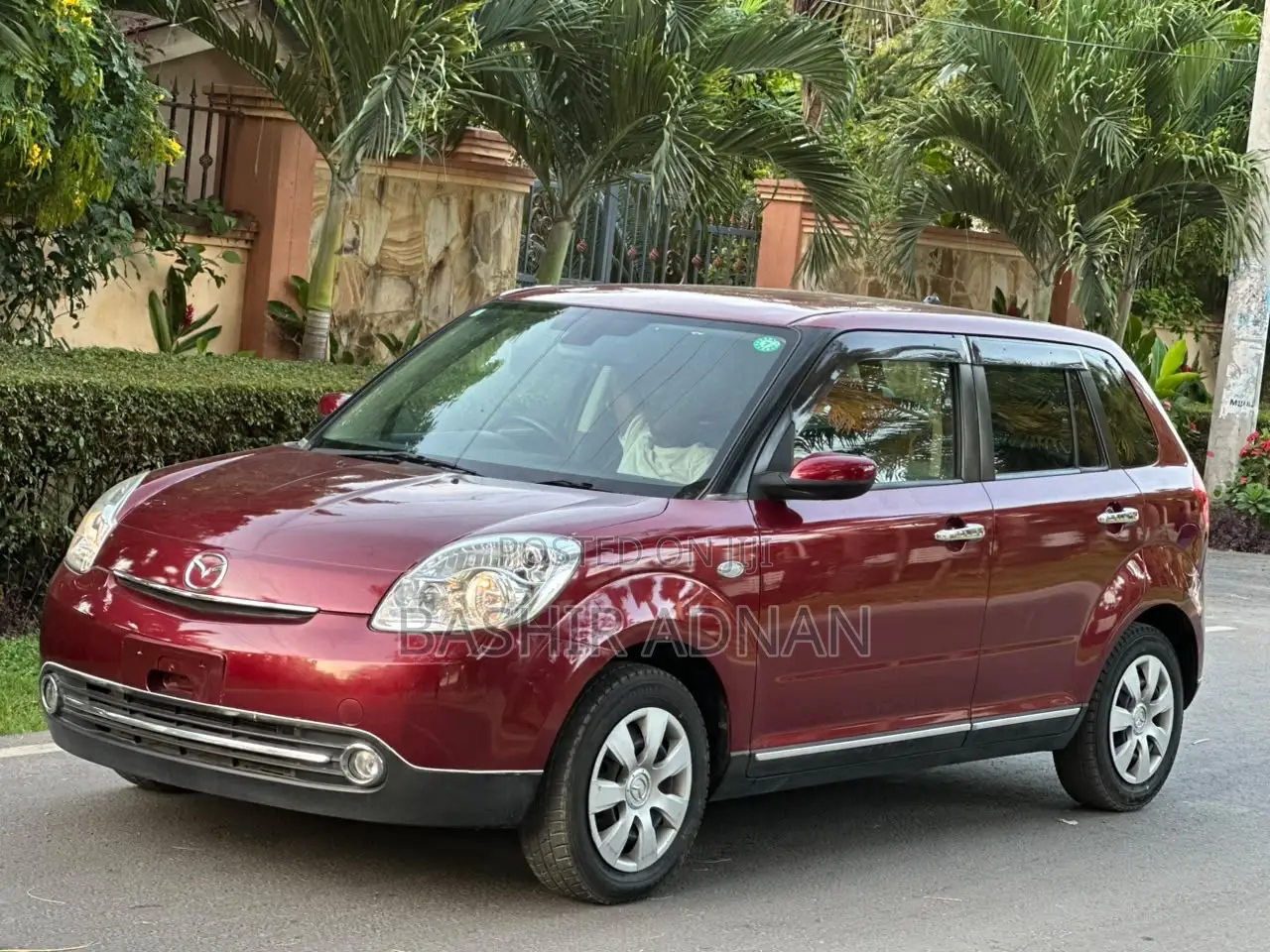 Mazda Verisa 2011 Burgundy