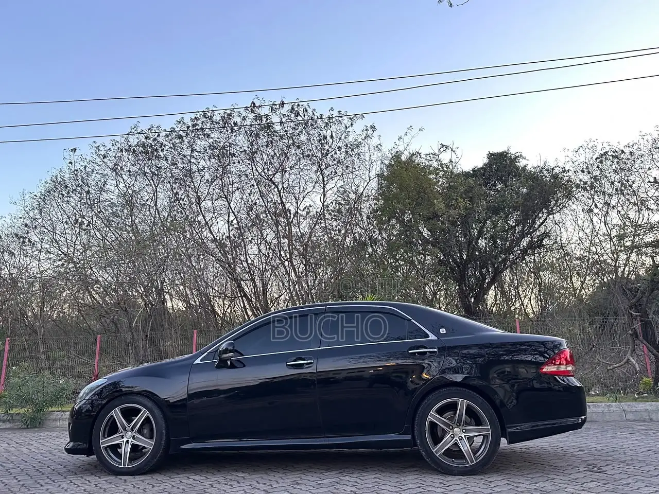 Toyota Crown 2009 Black