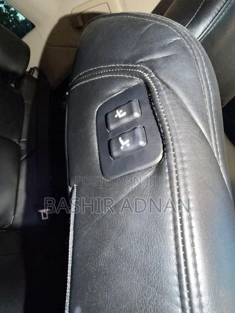 Toyota Crown 2015 Silver