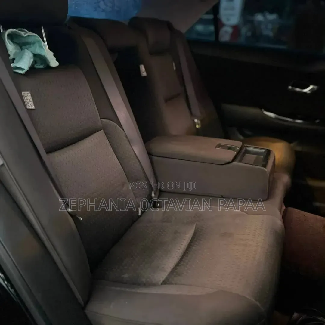 Toyota Crown 2009 Black