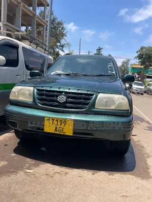 Suzuki Escudo 2000 Green