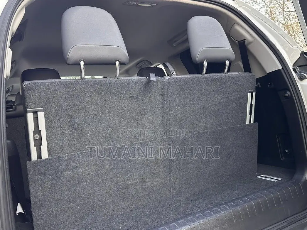 Toyota Land Cruiser Prado 2018 White