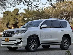 Toyota Land Cruiser Prado 2018 White