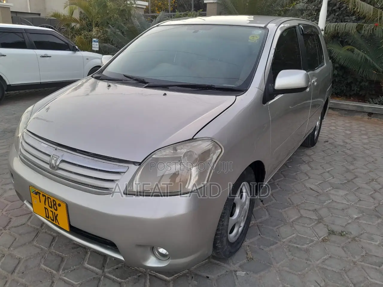 Toyota Raum 1.5 AWD 2004 Silver
