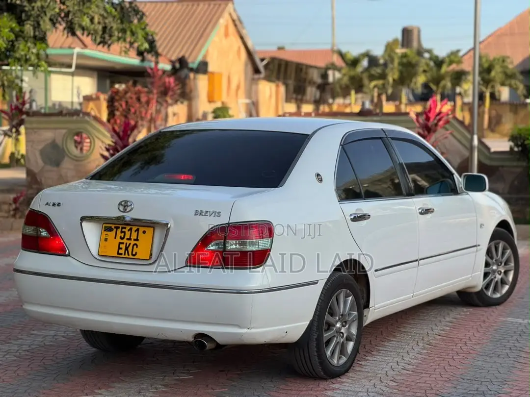 Toyota Brevis 2004 White