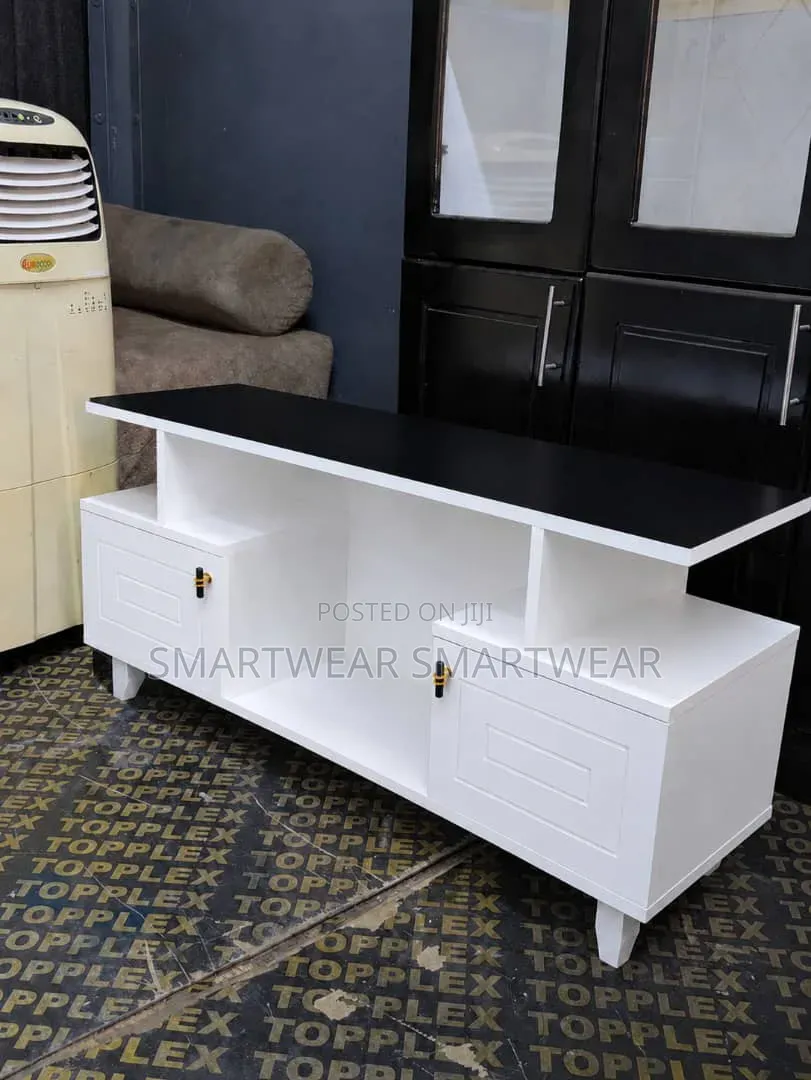 Showcase TV Case