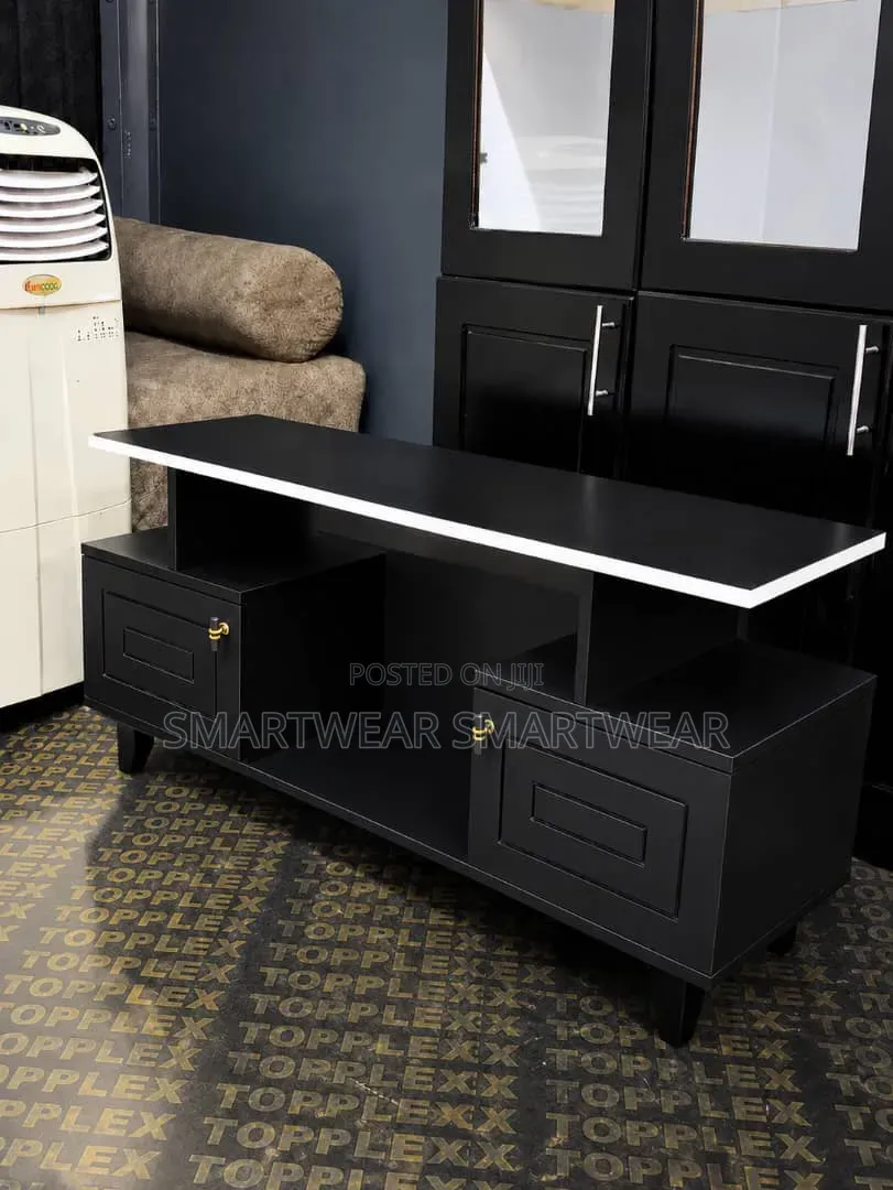 Showcase TV Case