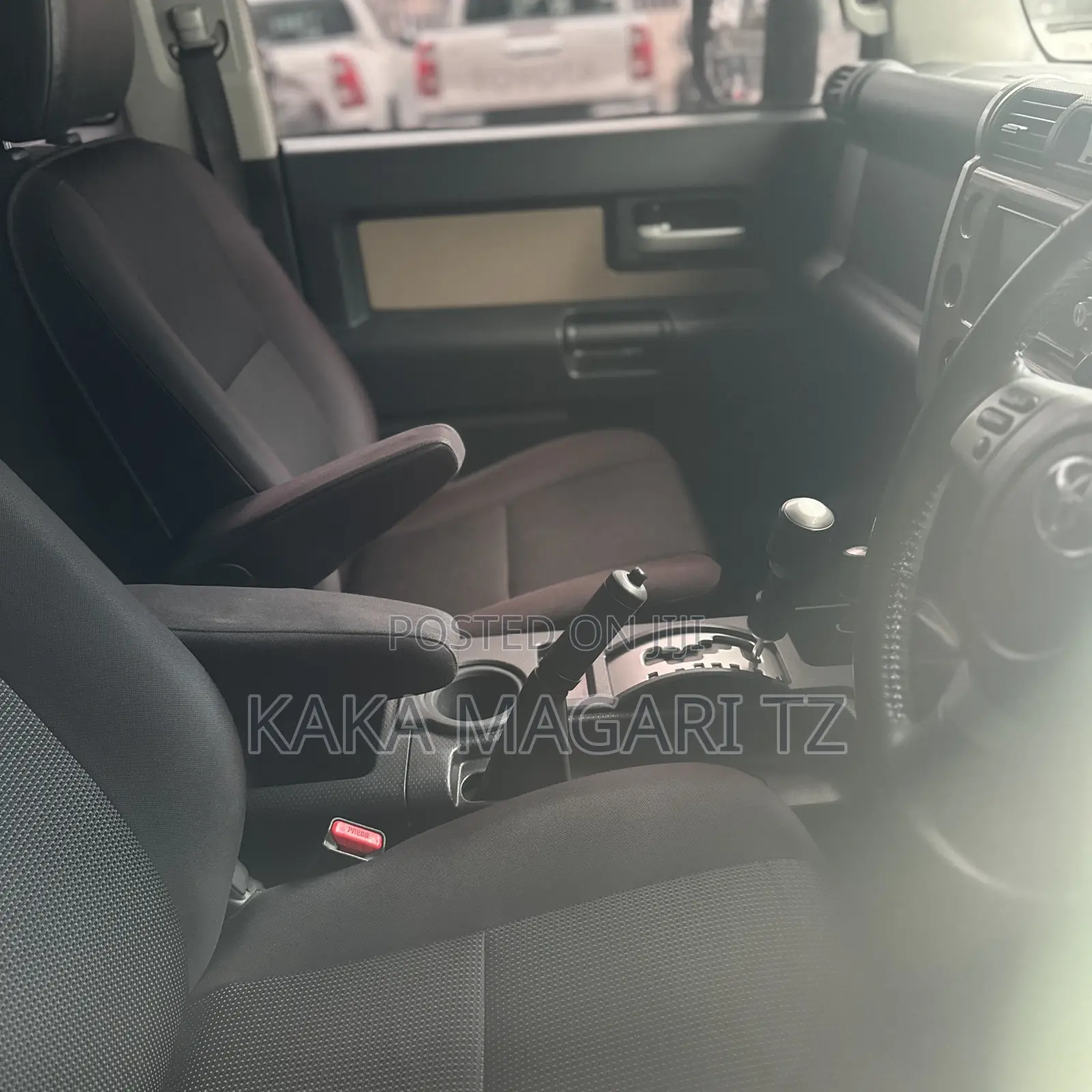 Toyota FJ Cruiser 2022 Beige