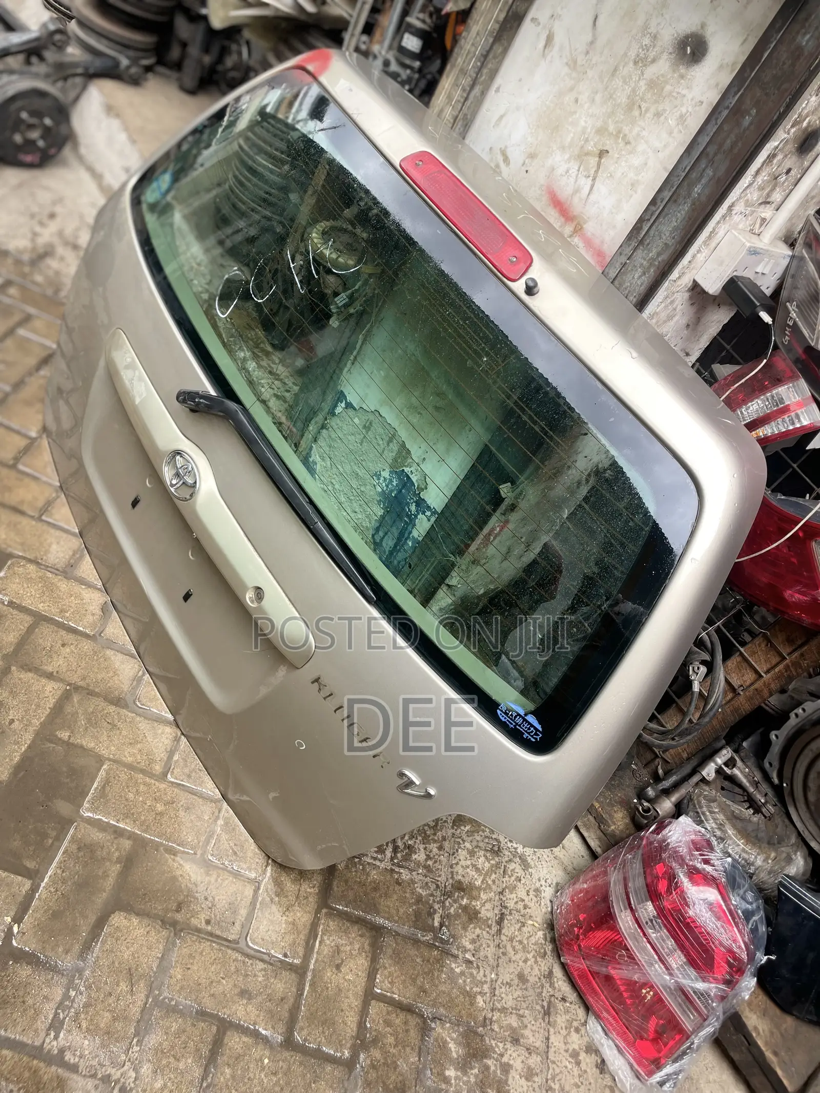 The Selected Region Shows a Rear Tailgate (Back Door Assembly)