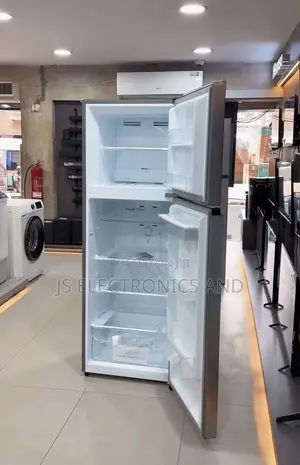 Hisense Refrigerator 325L Double Door Top Freezer Inveter Technology