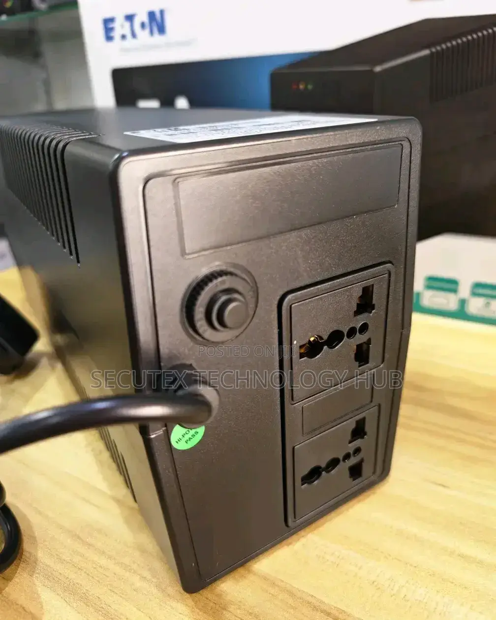 Eaton 900VA Single-Phase UPS – Backup Power