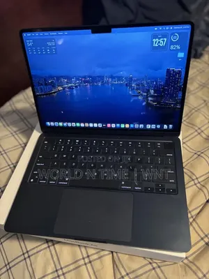 New Laptop Apple MacBook Air 2024 M3 24GB Apple M3 SSD 512GB