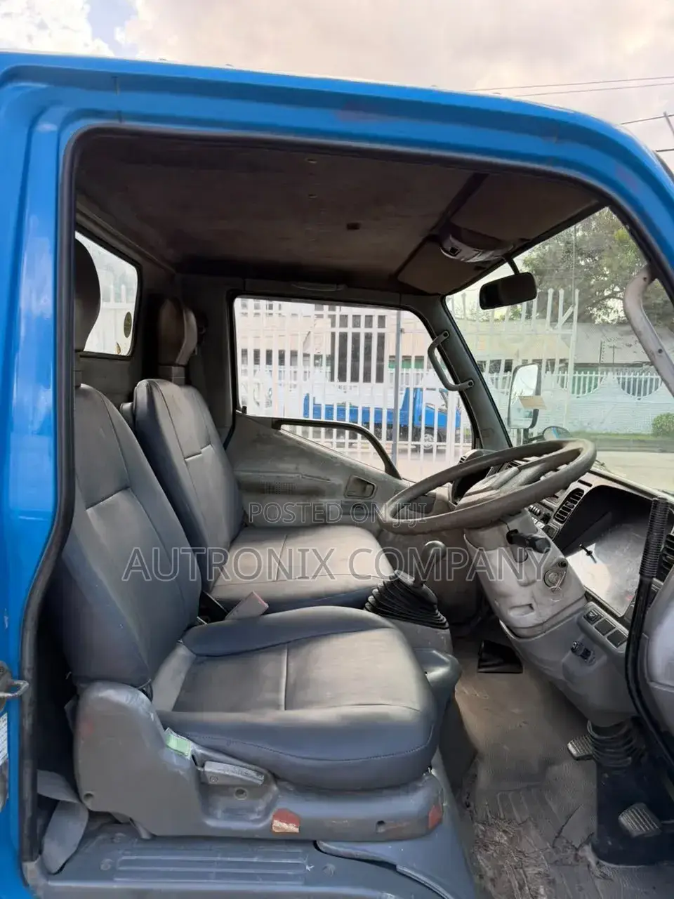 Mitsubishi Canter Dump 4d33