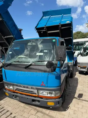 Mitsubishi Canter Dump 3tones