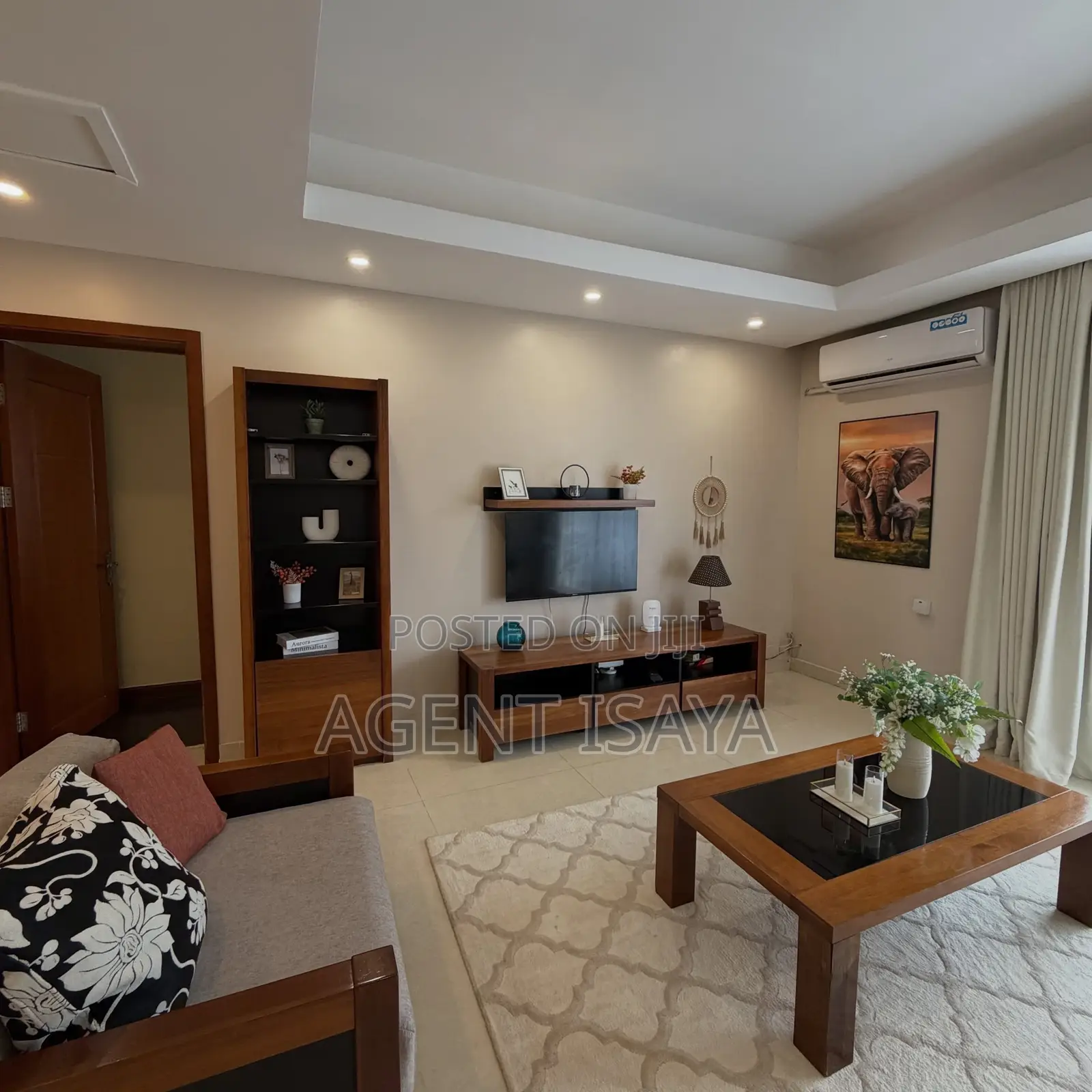 Furnished 2bdrm Apartment in Oyster Bay for rent