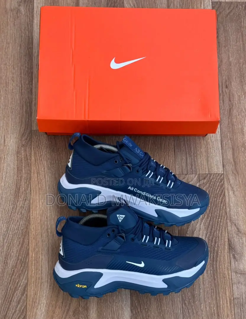 Nike Classic