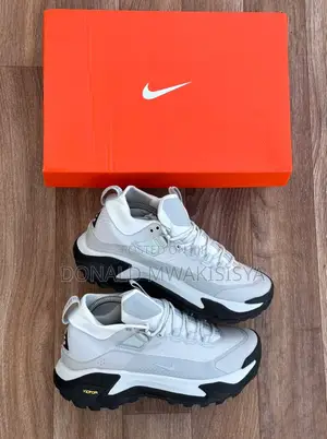 Nike Classic