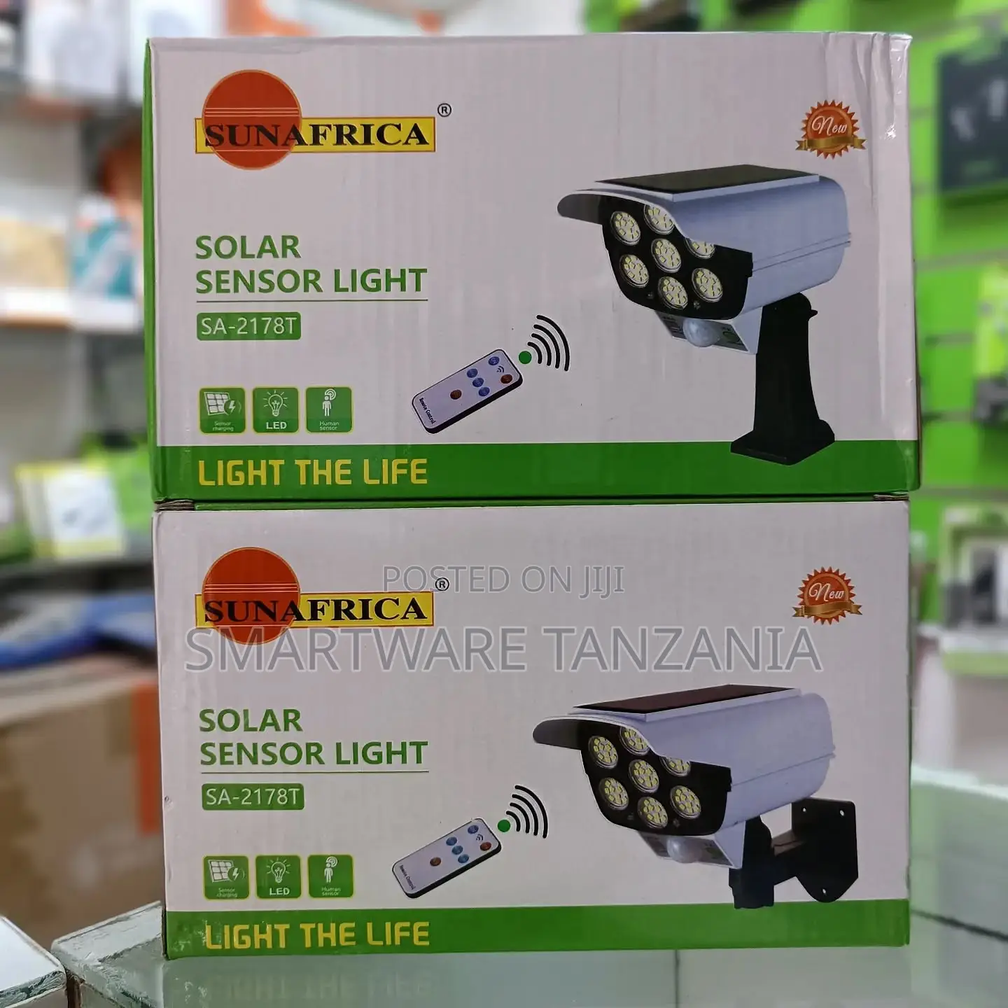 SUNA AFRICA Solar Sensor Light With Remote Control, Model SA-2178T