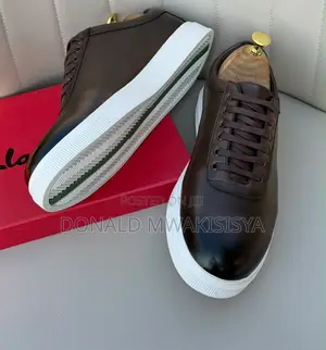 Lacoste Powercourt