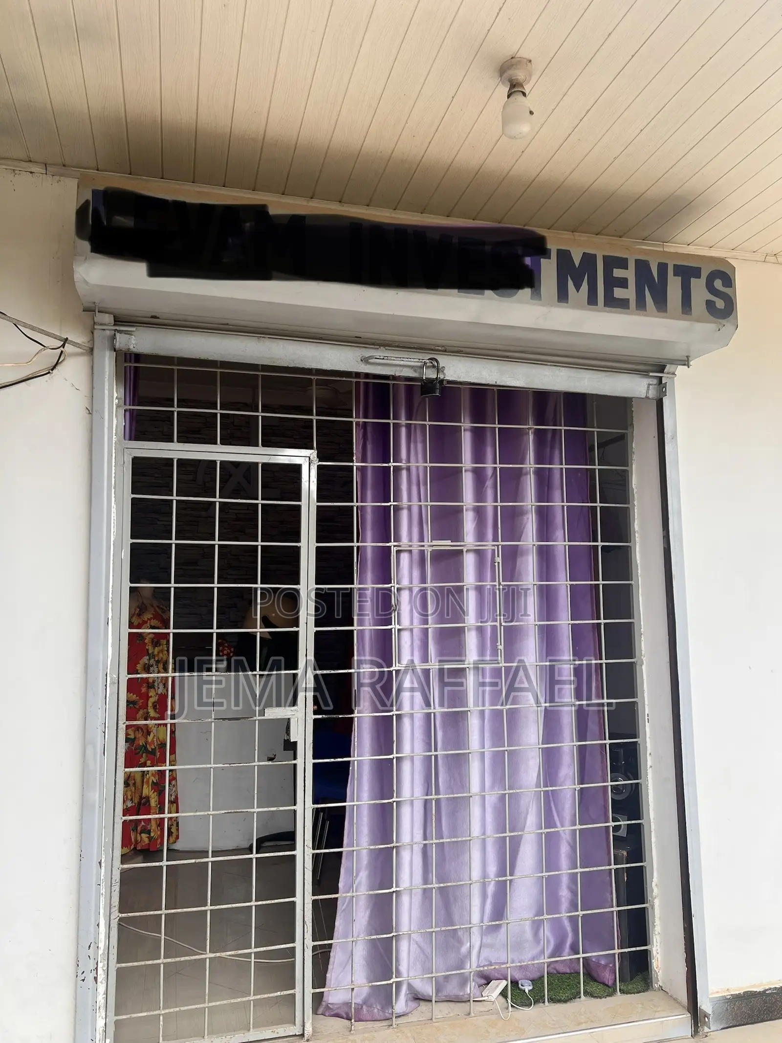 Roller Door / Roller Shutter