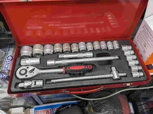 24PCS Socket Tool Set 8-32mm,With Rachet,Extension,Universal Joint Etc