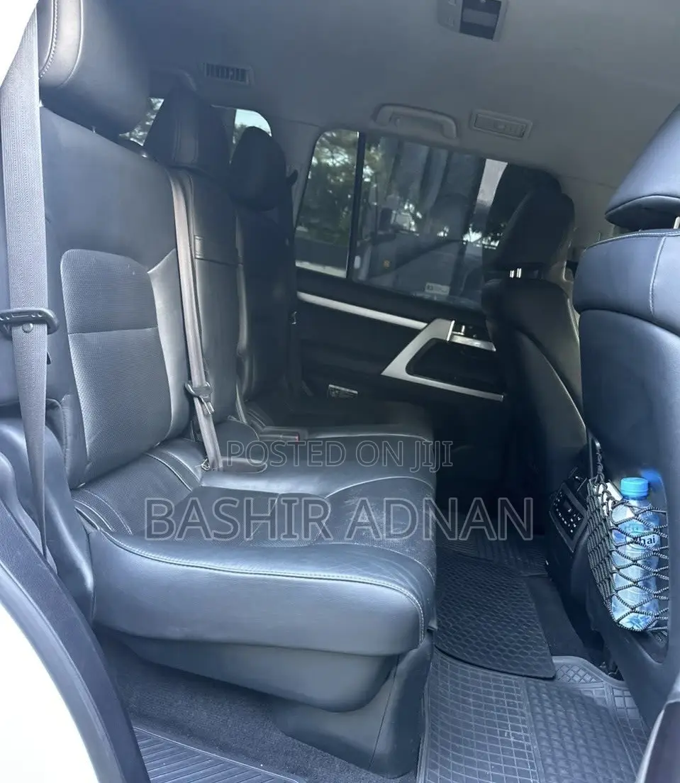 Toyota Land Cruiser 4.5 V8 TD 2020 White