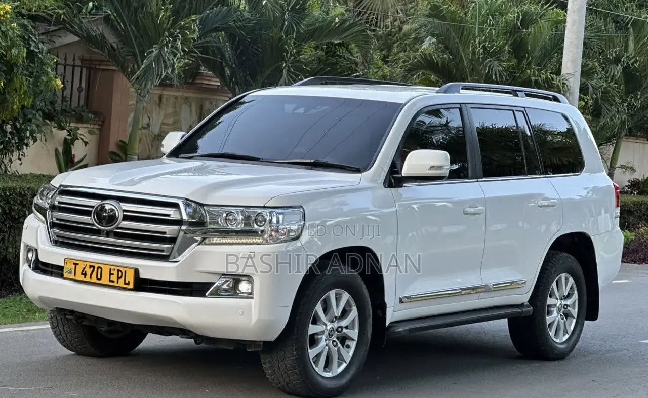 Toyota Land Cruiser 4.5 V8 TD 2020 White