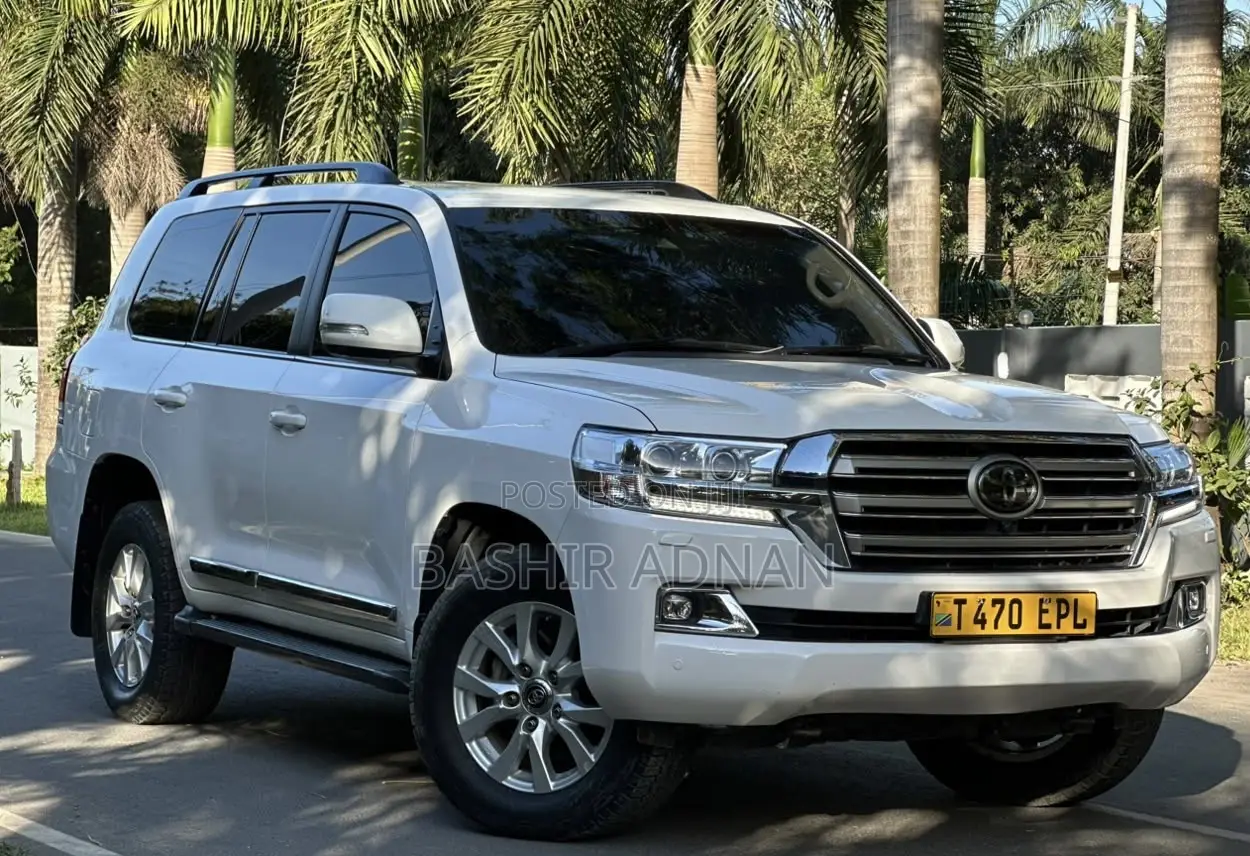 Toyota Land Cruiser 4.5 V8 TD 2020 White